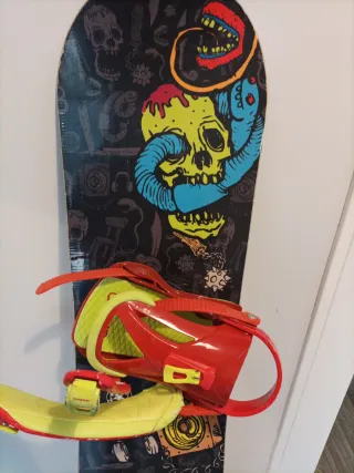 Tabla Snowboard Lib Ripper 140 con fijacione union