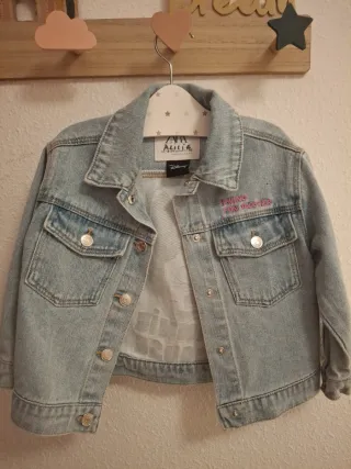 Chaqueta vaquera niña Zara edicion especial Disney