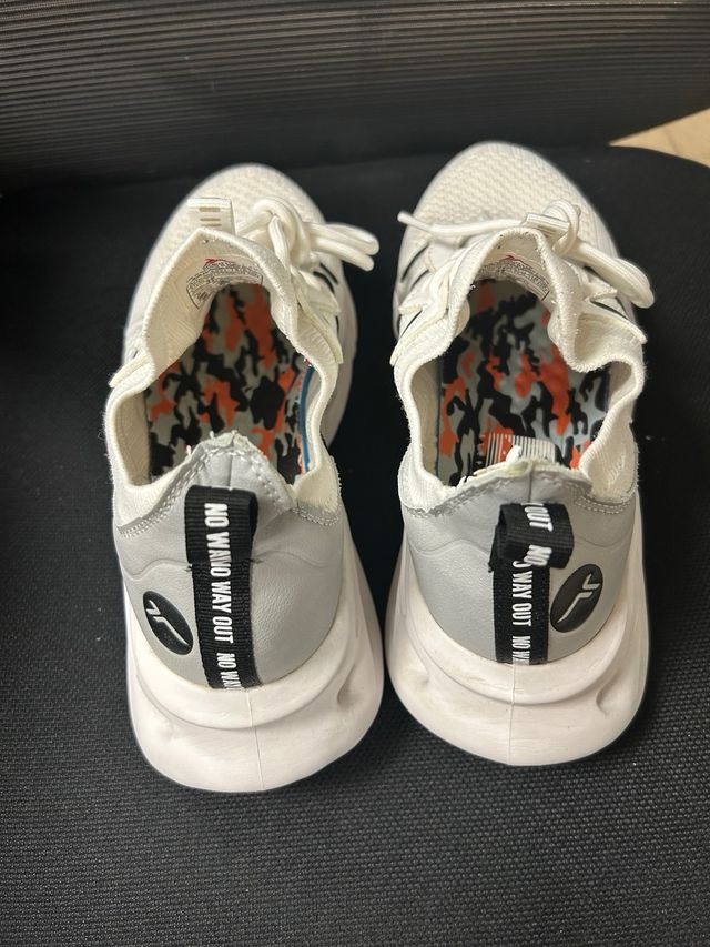 Playeros Tenth Hombre Blancos