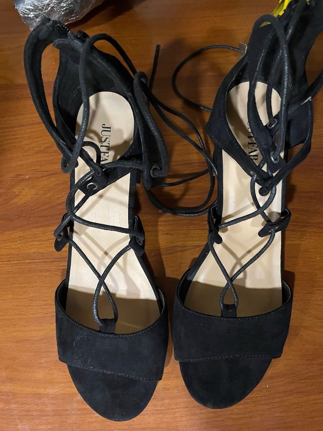 Zapatos Justfab Negros con tacones
