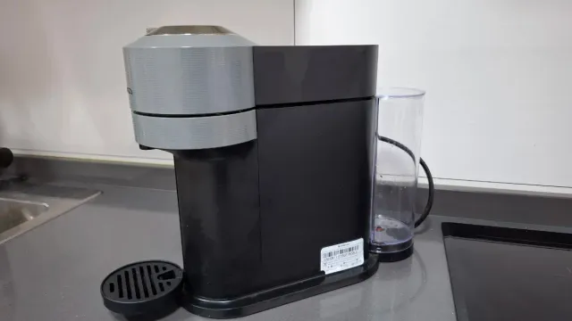 Cafetera Nespresso Vertuo DeLonghi