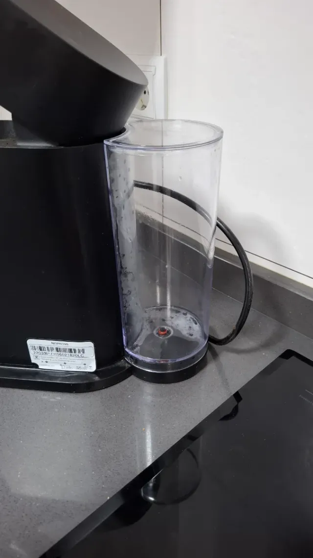 Cafetera Nespresso Vertuo DeLonghi