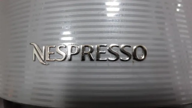 Cafetera Nespresso Vertuo DeLonghi