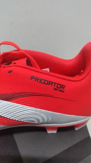 Adidas Predator FG tg. 43 nuove