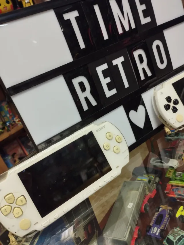 PSP 1000 Blanca con Batería Nueva