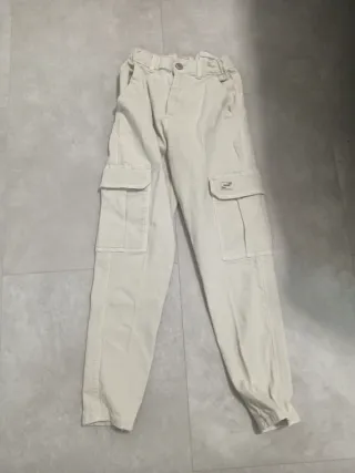 Pantalón cargo beige niño