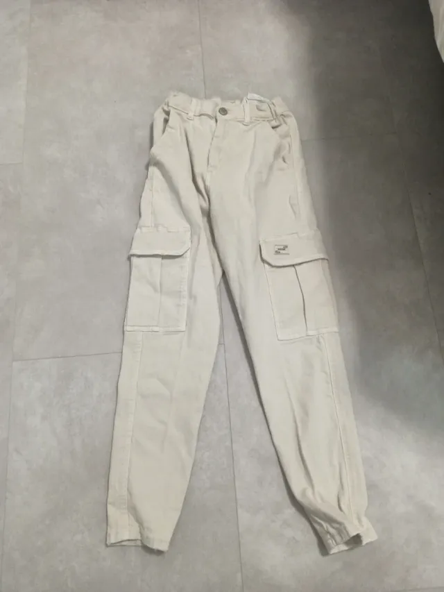 Pantalón cargo beige niño