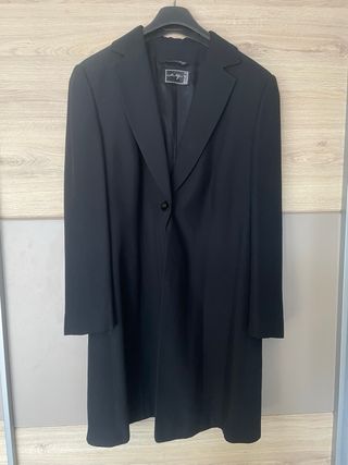 Pack 2 Gabardinas: Negra Italiana y Azul Zara