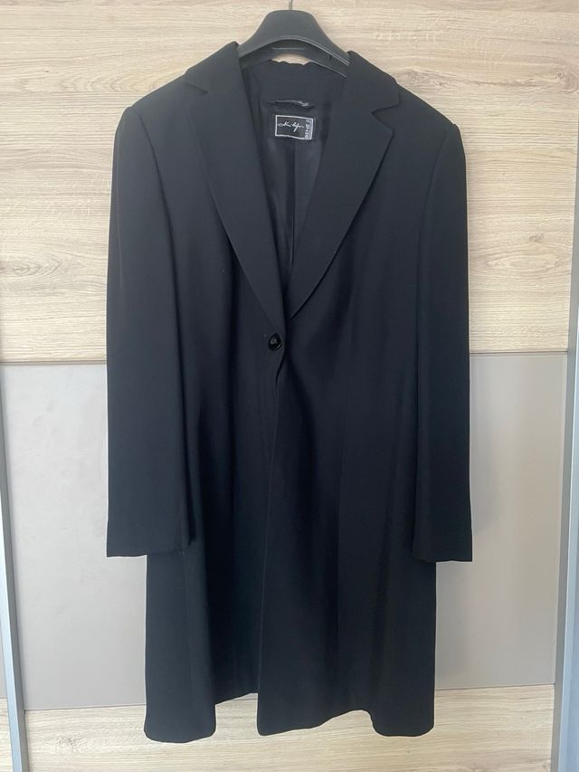 Pack 2 Gabardinas: Negra Italiana y Azul Zara