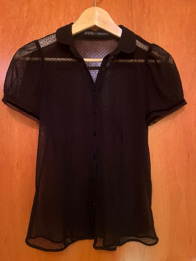 Blusa Zara transparente lunares manga corta