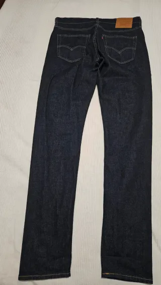 1  Pantalon Levi's Vaqueros Azules  nuevos  L