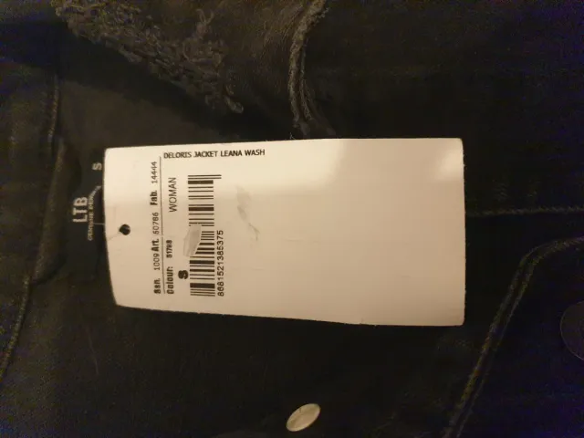 Giubbotto denim nero taglia M con toppe