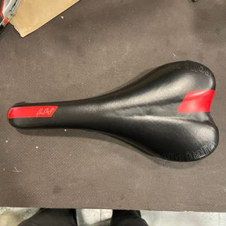Sillín Selle Italia Negro/Rojo