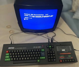 AMSTRAD CPC 464 TASTIERA ALTA + TV + CABLAGGIO