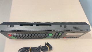 AMSTRAD CPC 464 TASTIERA ALTA + TV + CABLAGGIO