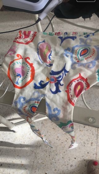 Top anudado cuello lino estampado