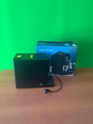 Superautomática Cecotec Cremmaet Compact Steam