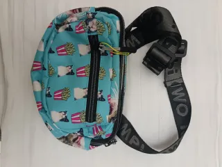 Mochila y riñonera gatos y patatas fritas