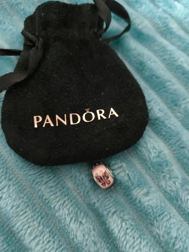 Pandora 4 Charm