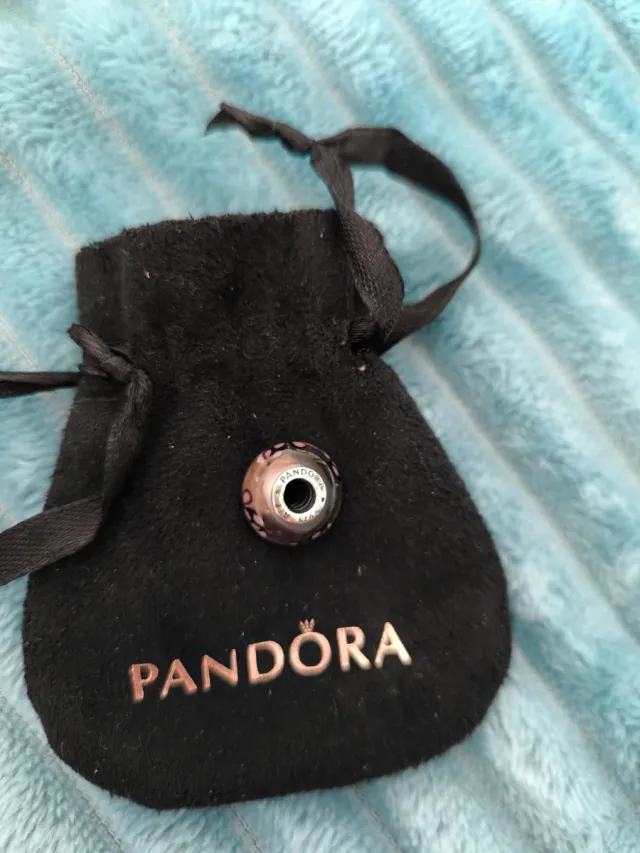 Pandora 4 Charm