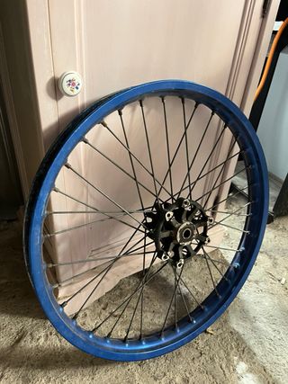 Pack Llantas + Cubierta Moto 120/70