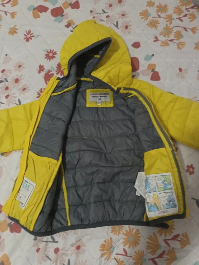 Abrigo amarillo 12-24 meses