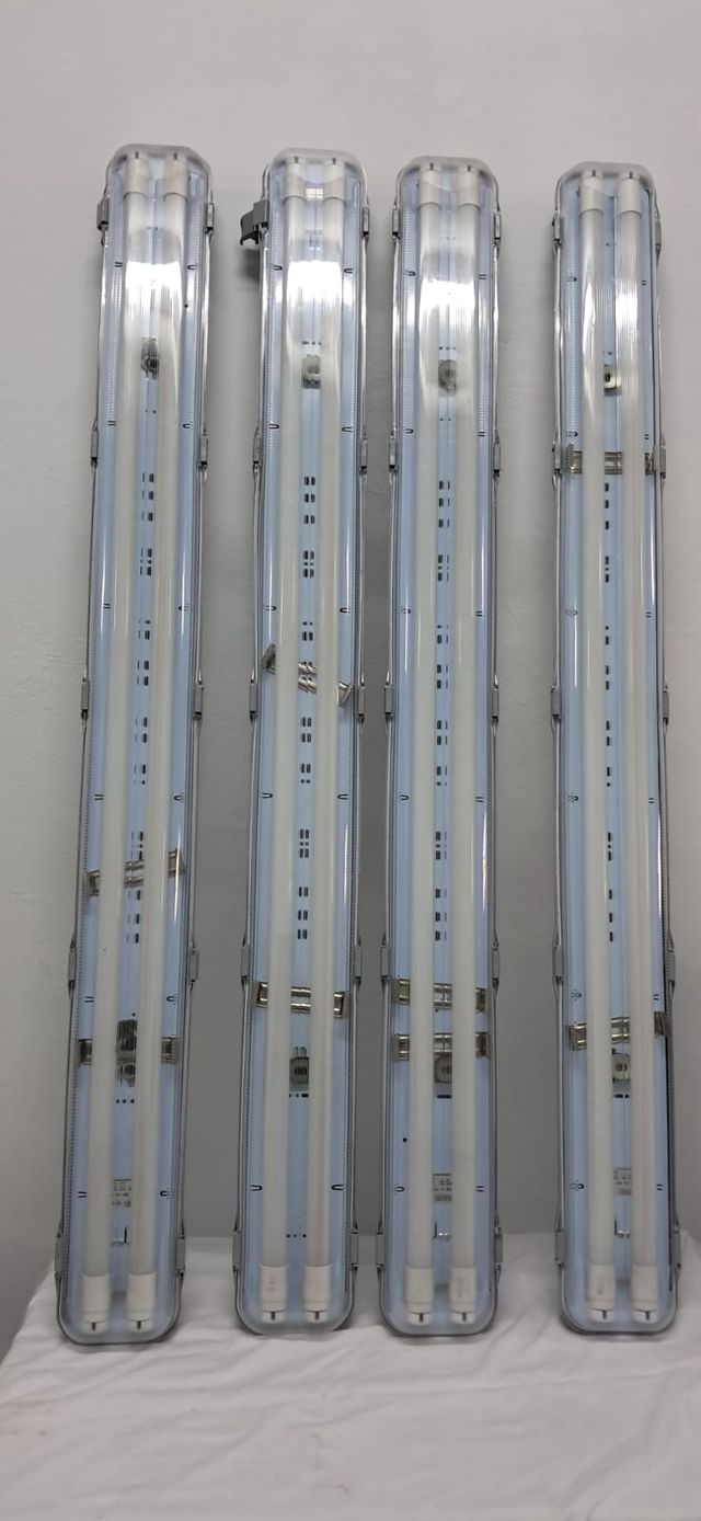 4 Pantallas LED 2 Tubos C/U