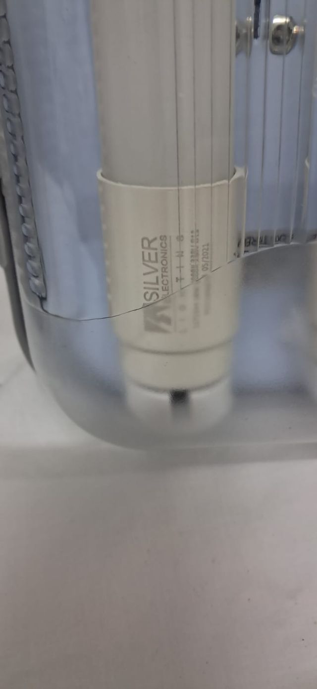 4 Pantallas LED 2 Tubos C/U