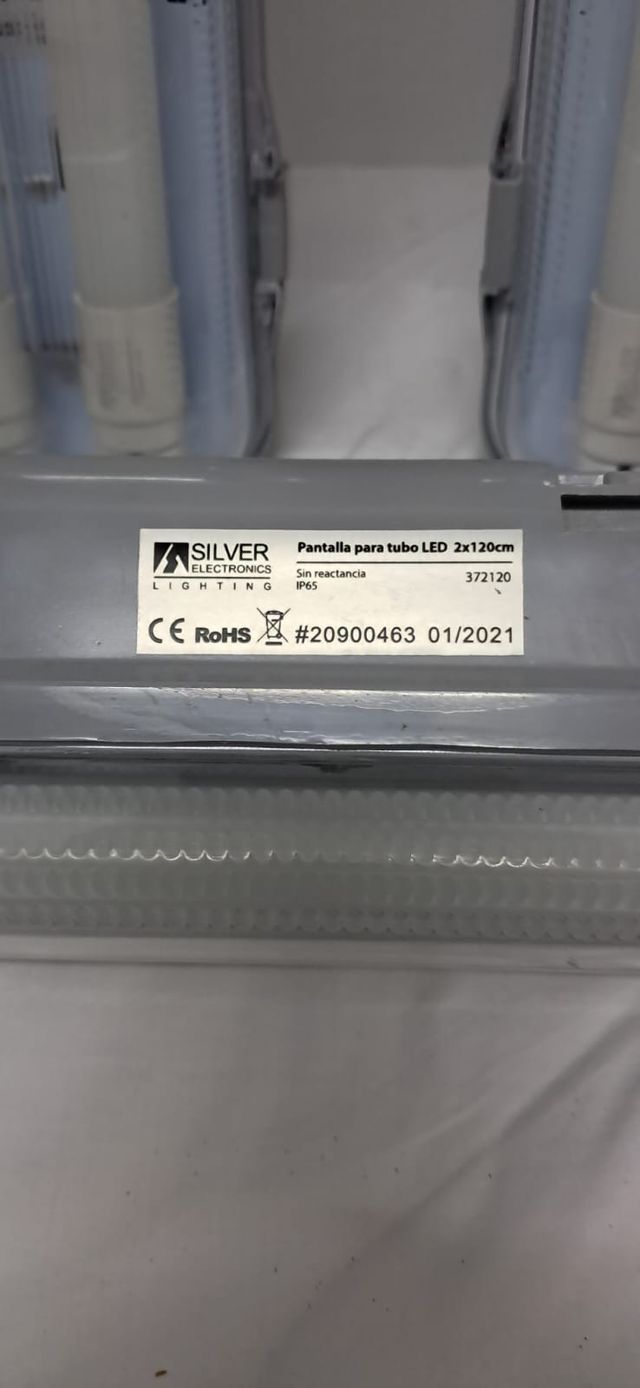 4 Pantallas LED 2 Tubos C/U