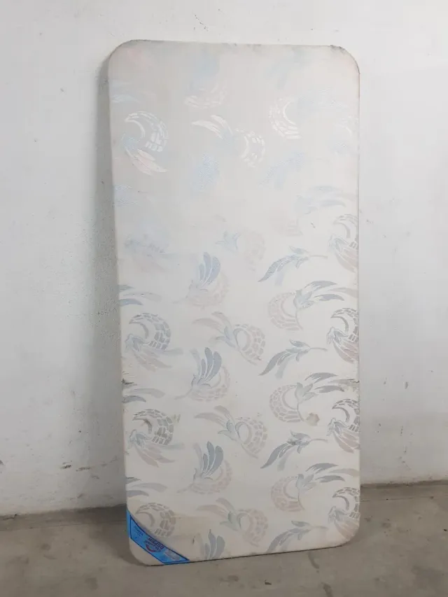 Base tapizada 90x190 cm