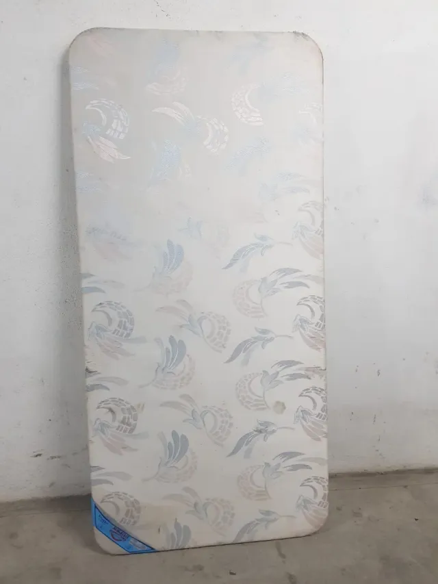 Base tapizada 90x190 cm