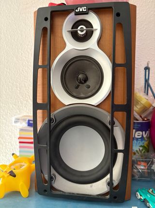Altavoces JVC Madera y Plata