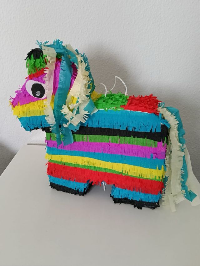 Piñata Coche Rojo y pony