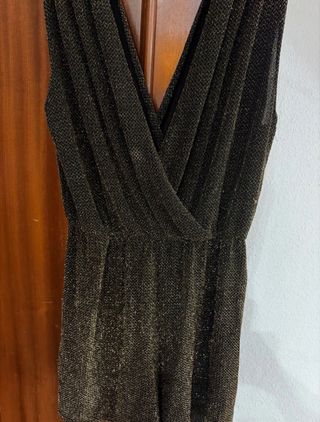 Mono corto fiesta lentejuelas negro y dorado