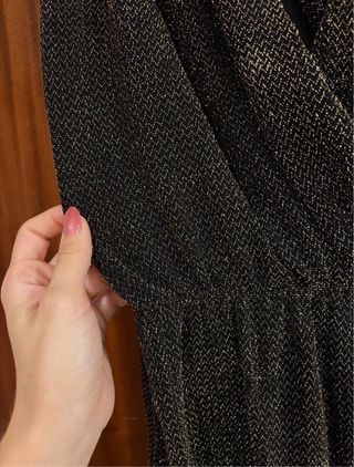 Mono corto fiesta lentejuelas negro y dorado