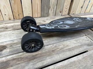 PATINETE OXELO 4 RUEDAS NEGRO