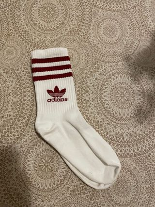 Calcetines Adidas Blancos con Rayas Rojas