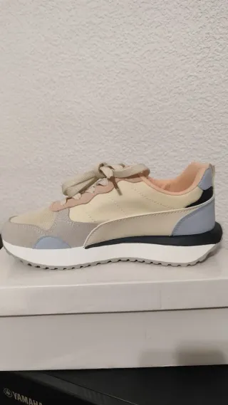 Zapatillas Mujer Beige y Rosa Sin Estrenar