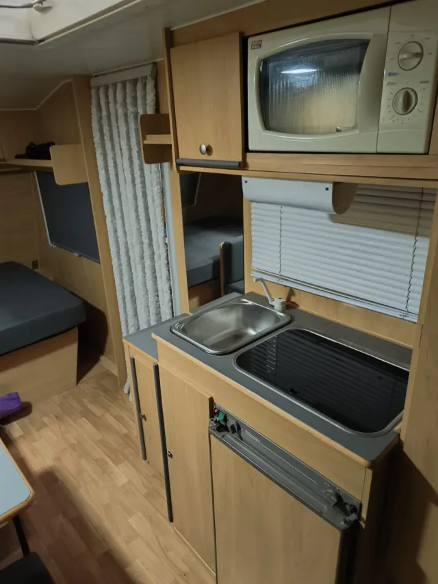 Se vende caravana Sun Roller en perfecto estado