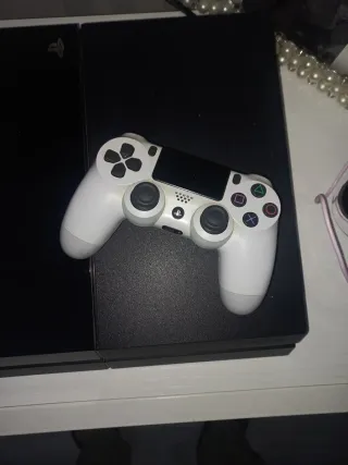 Consola Sony PS4 Negra