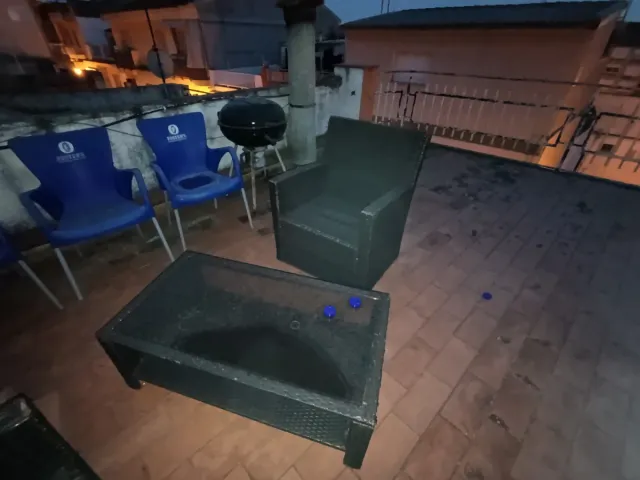 2 sillones y mesa resina exterior