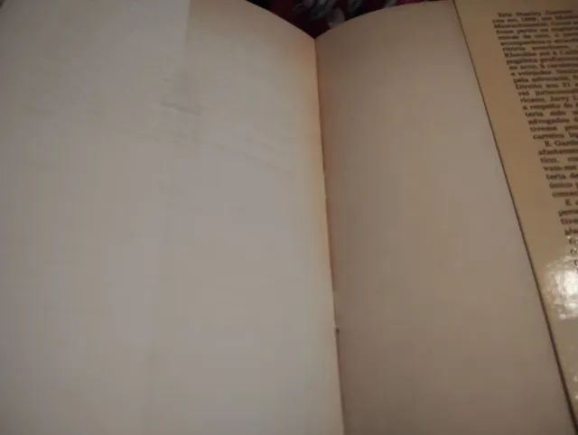 Livro de Mistérios Usado