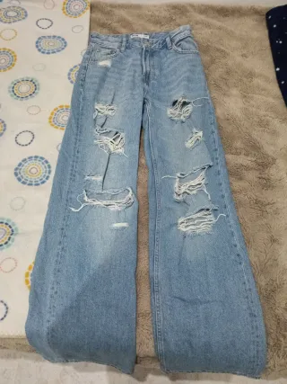 Bershka Jeans Rotos Anchos