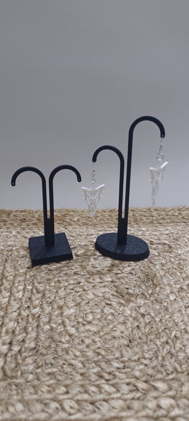 Expositores de pendientes negros