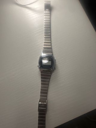 Reloj Casio Digital Plata y Negro