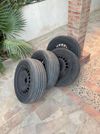 Llantas 16” Mercedes (4 unidades)