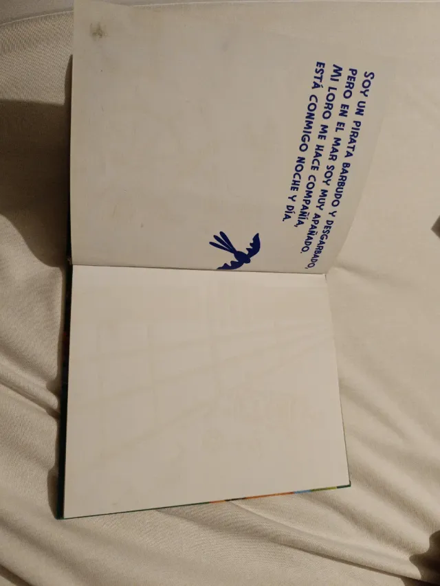 Los piratas: Cuento para leer a oscuras