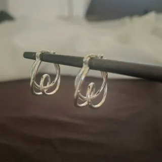 Pendientes Aro Plata Diseño Entrelazado