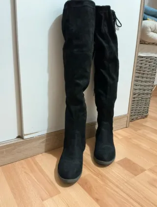 Botas altas negras
