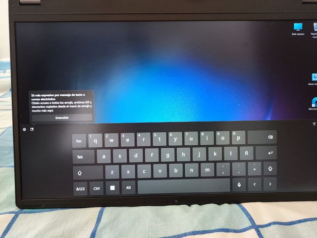 Computer portatile grigio